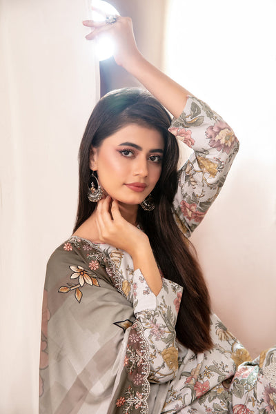 Embroidered Lawn 3-Piece Suit