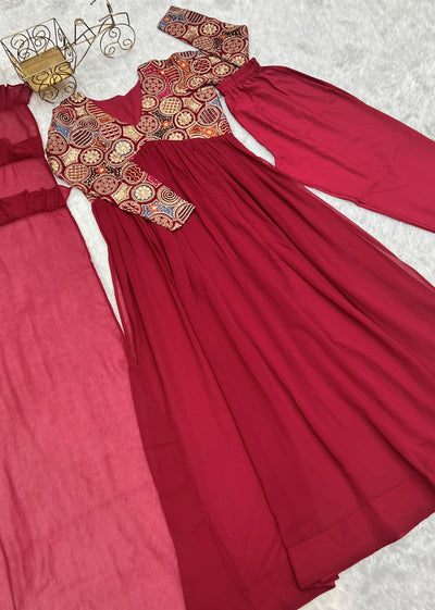 Pink Colour Georgette Gown Set