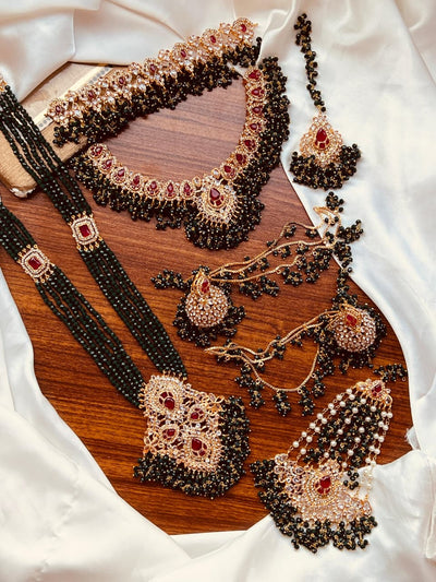 Grand Kundan Pearl Bridal Jewelry Set