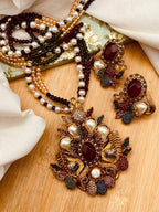 Emerald & Antique Gold Heritage Pendant Set