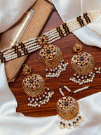 Stunning Choker Set