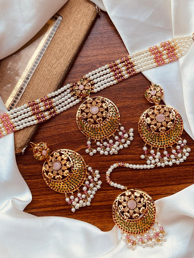 Stunning Choker Set