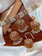 Stunning Choker Set